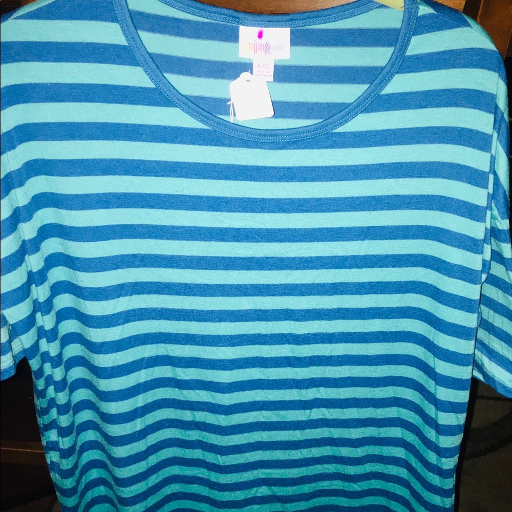 Lularoe Irma top